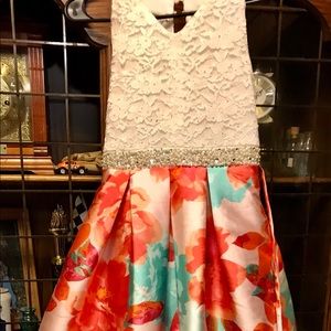 Floor length dress / floral